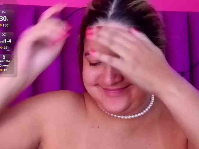 collegepawgloved... Live Webcam on BongaCams