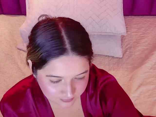 MEGANARIANAA webcam