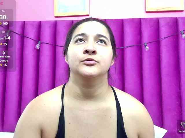 MEGANARIANAA webcam
