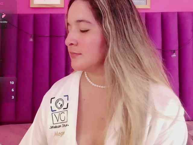 MEGANARIANAA webcam