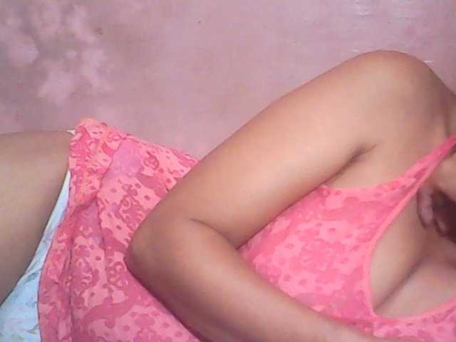 Sex chat gratuit in direct cu Yummyasian22 pe BongaCams