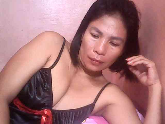 Yummyasian22 webcam