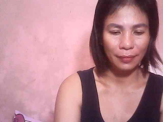 Yummyasian22 webcam