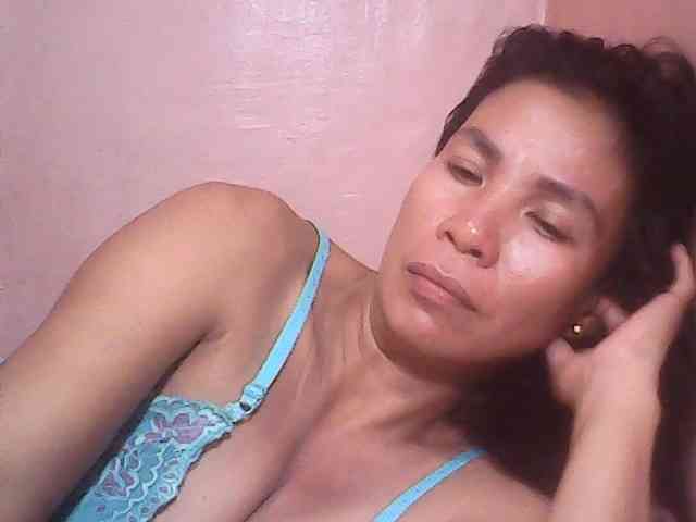 Yummyasian22 webcam
