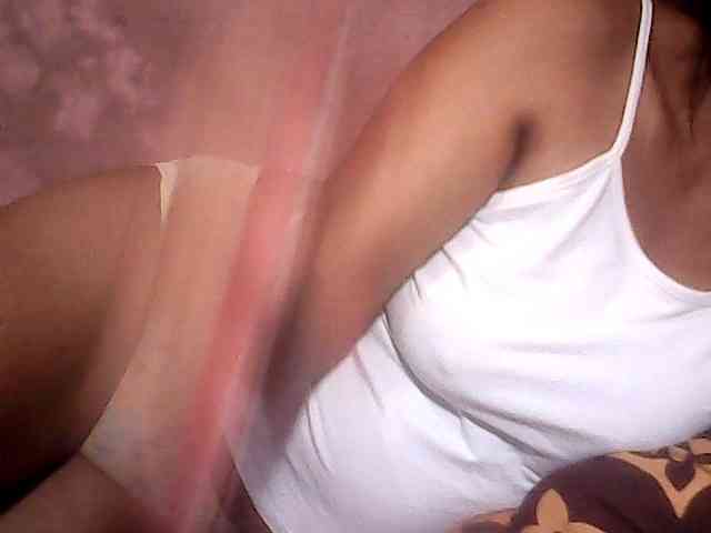 Yummyasian22 webcam