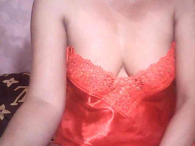 Yummyasian22 webcam