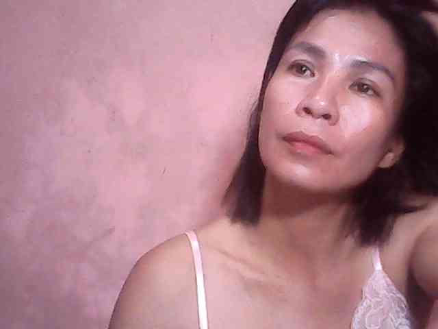 Yummyasian22 webcam