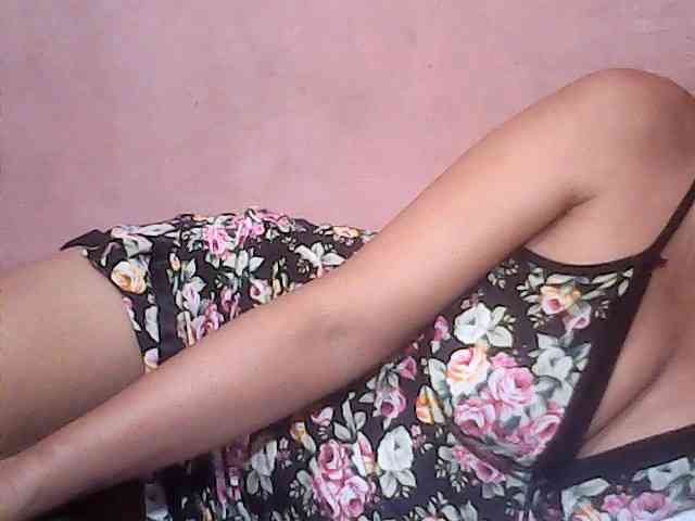 Yummyasian22 webcam