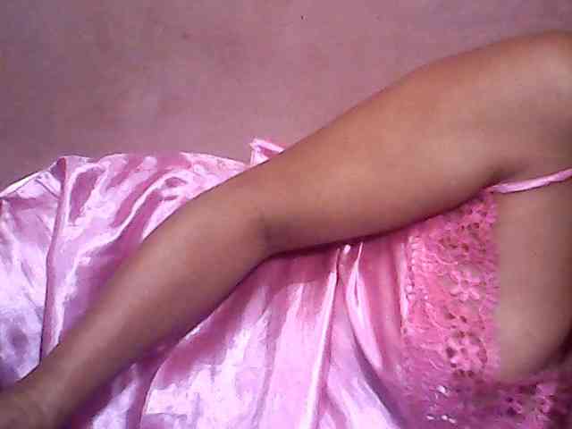 Yummyasian22 webcam