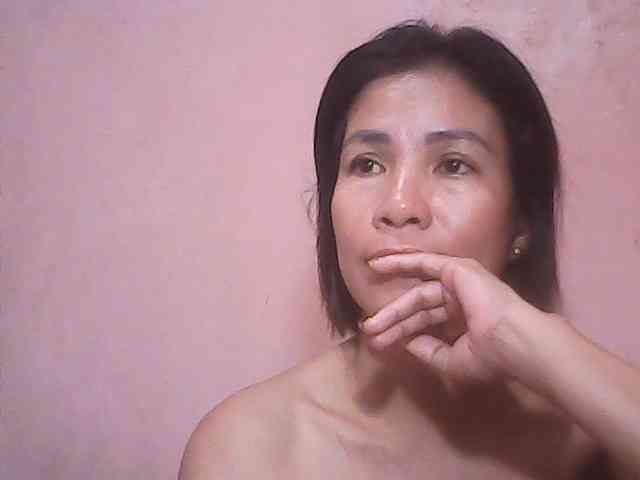 Yummyasian22 webcam