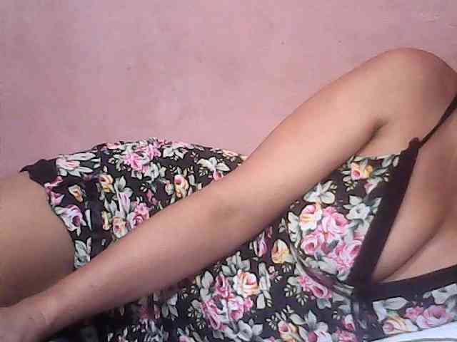 Yummyasian22 webcam