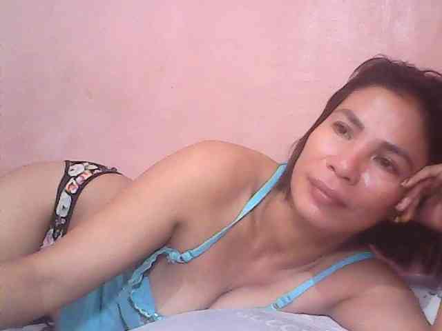 Yummyasian22 webcam