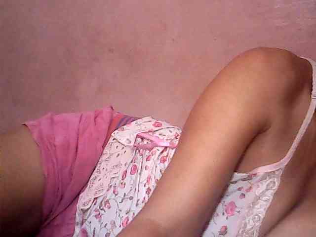 Yummyasian22 webcam
