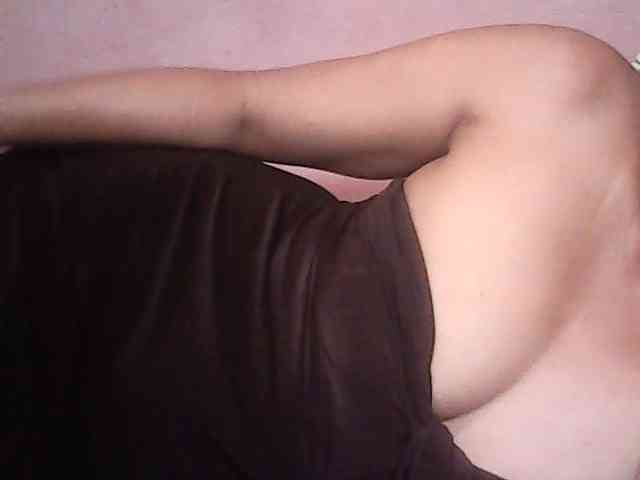 Yummyasian22 webcam