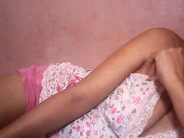 Yummyasian22 webcam