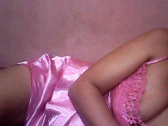 Yummyasian22 webcam