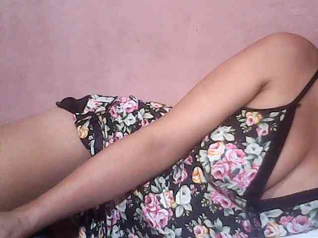 Yummyasian22 webcam
