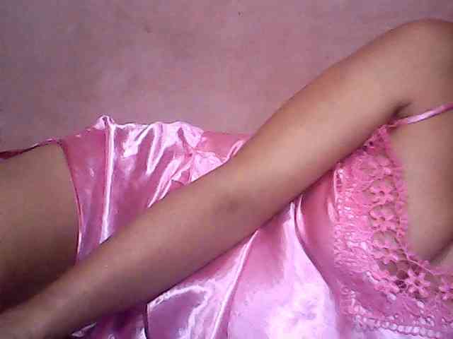 Yummyasian22 webcam