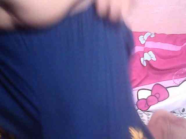 Yummyasian22 webcam