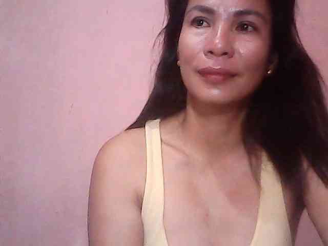 Yummyasian22 webcam