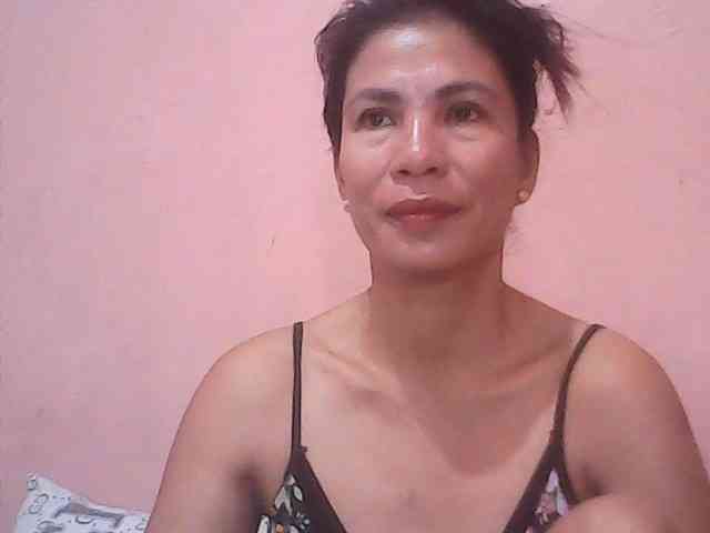 Yummyasian22 webcam