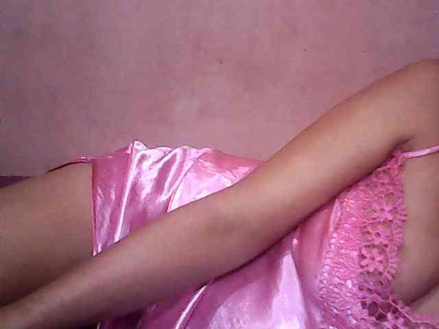 Yummyasian22 webcam