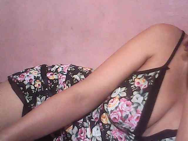 Yummyasian22 webcam