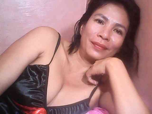 Yummyasian22 webcam