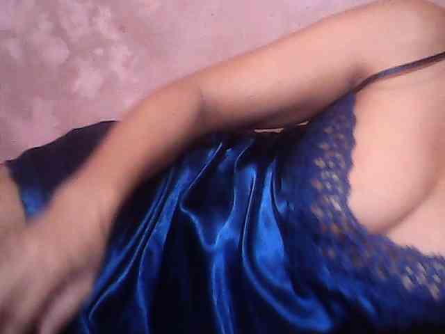 Yummyasian22 webcam