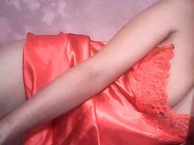 Yummyasian22 webcam