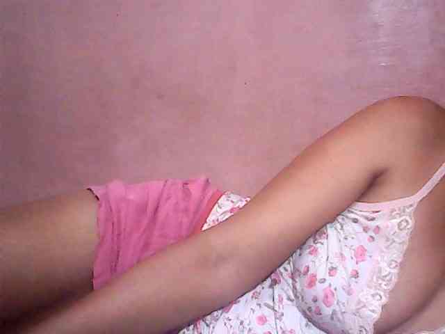 Yummyasian22 webcam
