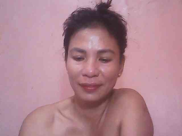 Yummyasian22 webcam