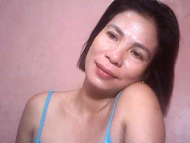 Yummyasian22 webcam