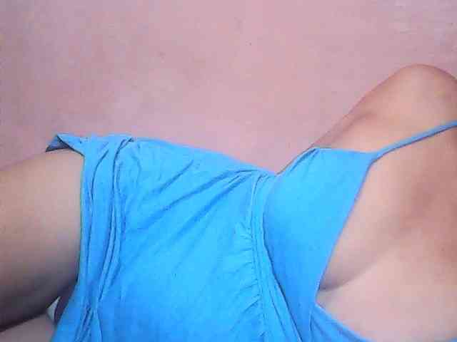 Yummyasian22 webcam