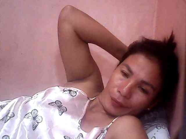 Yummyasian22 webcam
