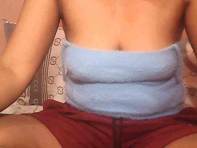 Yummyasian22 webcam