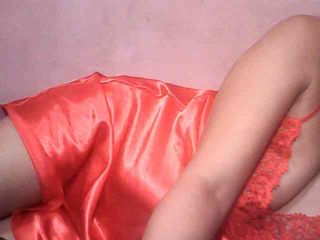 Yummyasian22 webcam