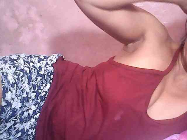 Yummyasian22 webcam