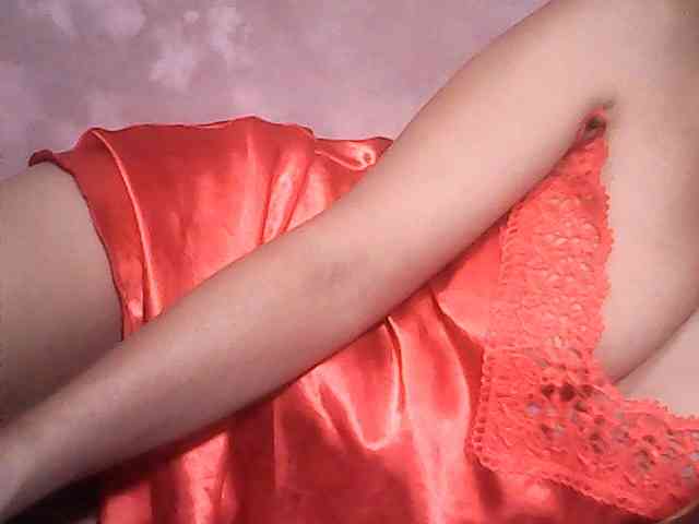 Yummyasian22 webcam