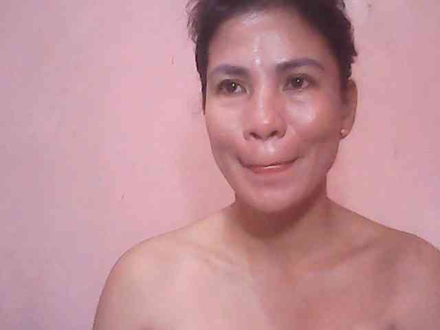 Yummyasian22 webcam