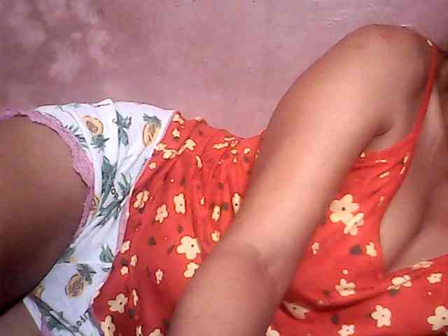 Yummyasian22 webcam