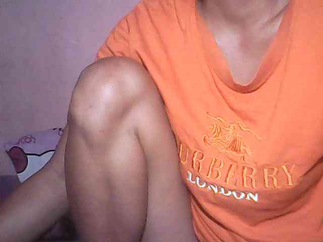 Yummyasian22 webcam