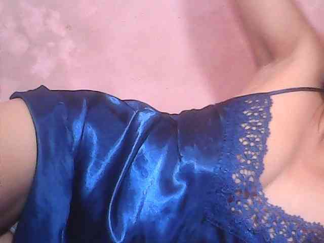 Yummyasian22 webcam