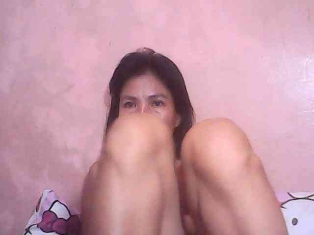 Yummyasian22 webcam