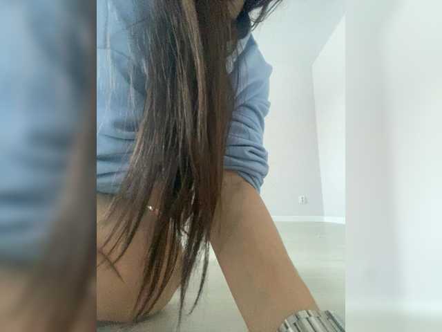 Love-me11's BongaCams show and profile