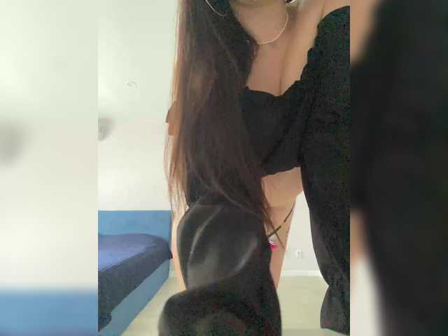 Love-me11's BongaCams show and profile