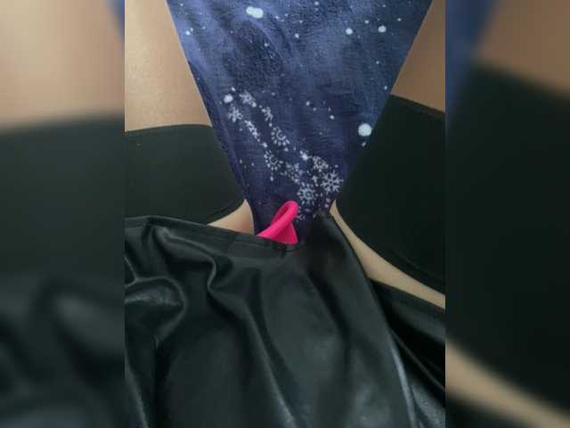 Love-me11's BongaCams show and profile