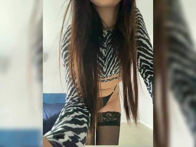 Love-me11's BongaCams show and profile