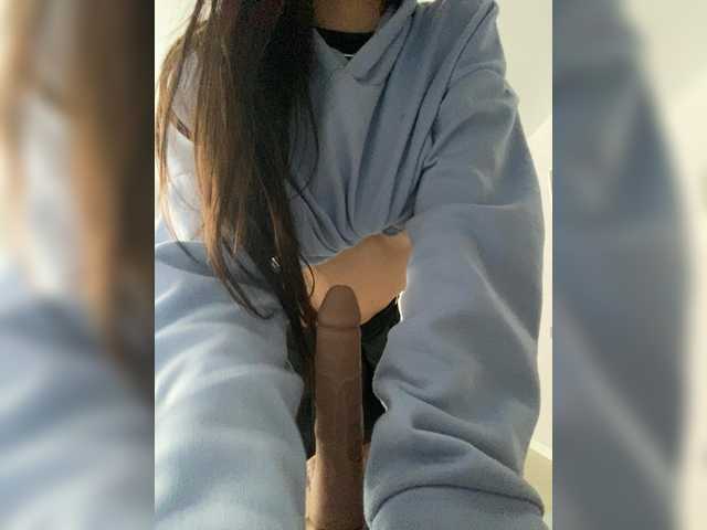 Love-me11's BongaCams show and profile