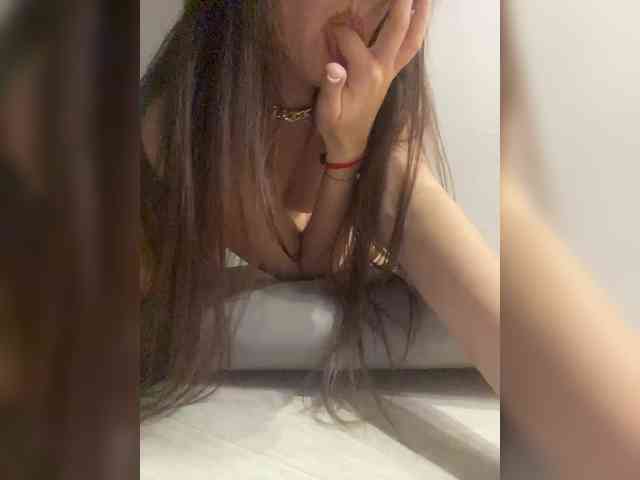Alinka222 webcam